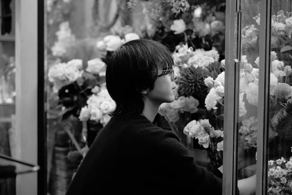 Florist 華道家 Taiki Shibano 柴野大気
日本国内で花の展示をし、花や植物の可能性を広げる活動をしている。